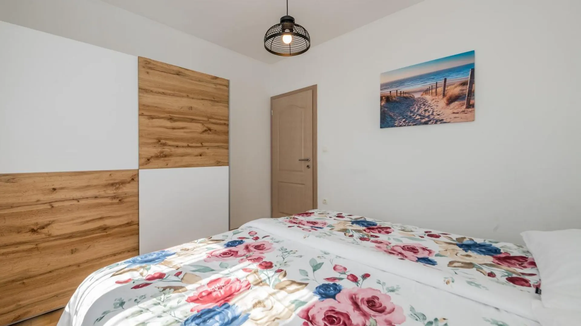 Sun Island Apartment Trogir 0*,  Croatia